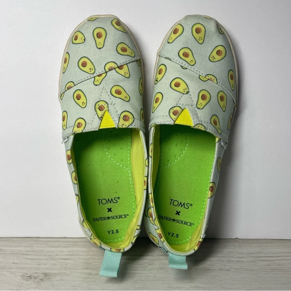 TOMS X Paper Source Limited Edition Avocado Print Slip On Shoes Girls Size 2.5